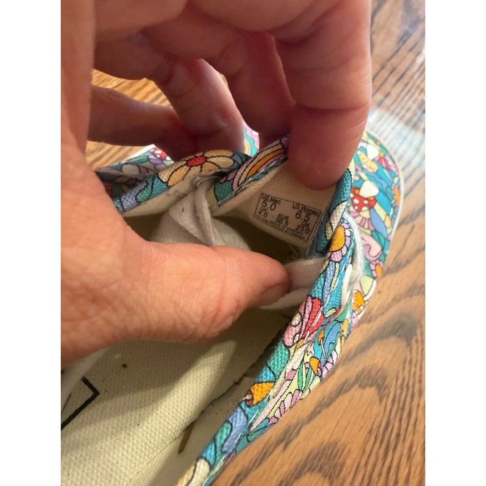 Vans Authentic Shoes Womens 6.5 Multi Color Psychedelic Mushroom Floral Sneakers